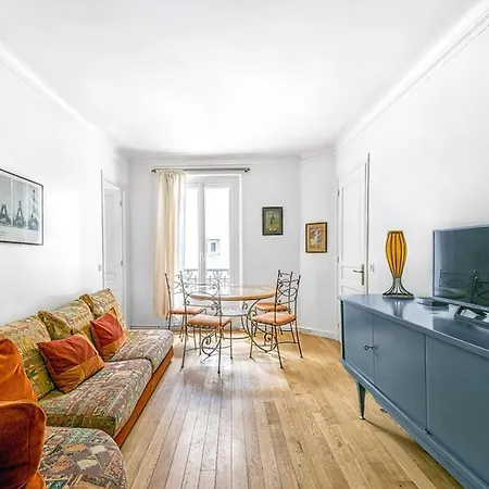 Montmartre - Lamarck - Caulaincourt 2bdr Apartment Paris