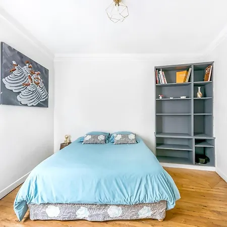Montmartre - Lamarck - Caulaincourt 2bdr Lägenhet *